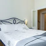 Palazzo Garibaldi - Myhomeincomo Lägenhet